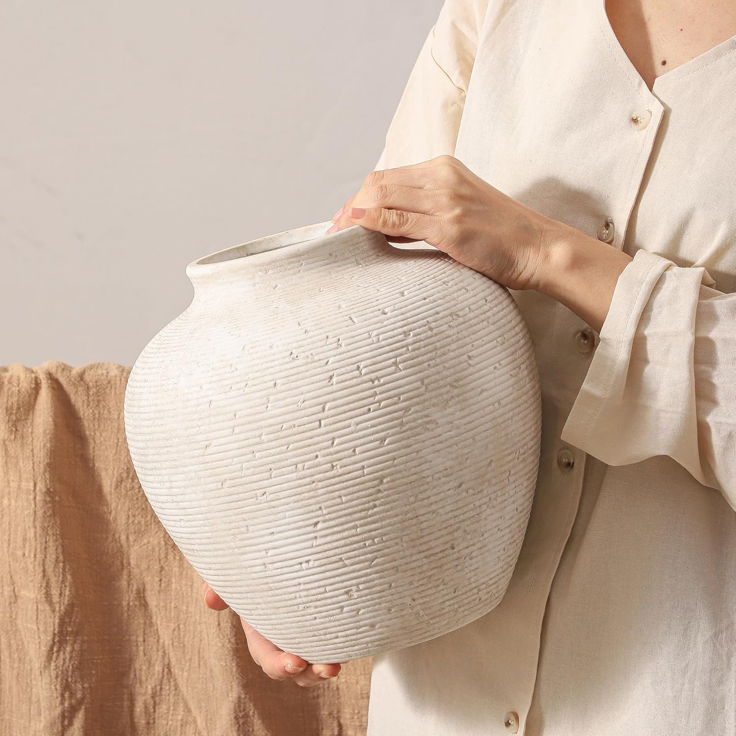Ceramic Flower Vase Home Decor - Small Farmhouse Table Vases Rustic Vintage Living Room Kitchen Bedroom Decorations for House Book Shelf Office Coffee Desk Dining Fireplace (6" Retro)